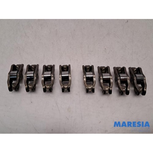 Peugeot - 208 - Rocker arm