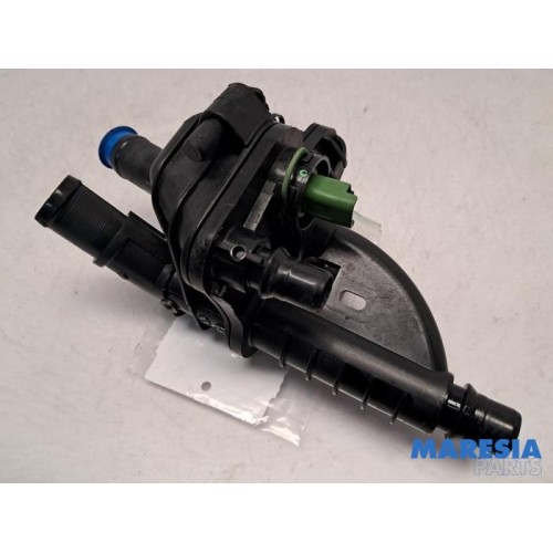Peugeot - 208 - Thermostat housing