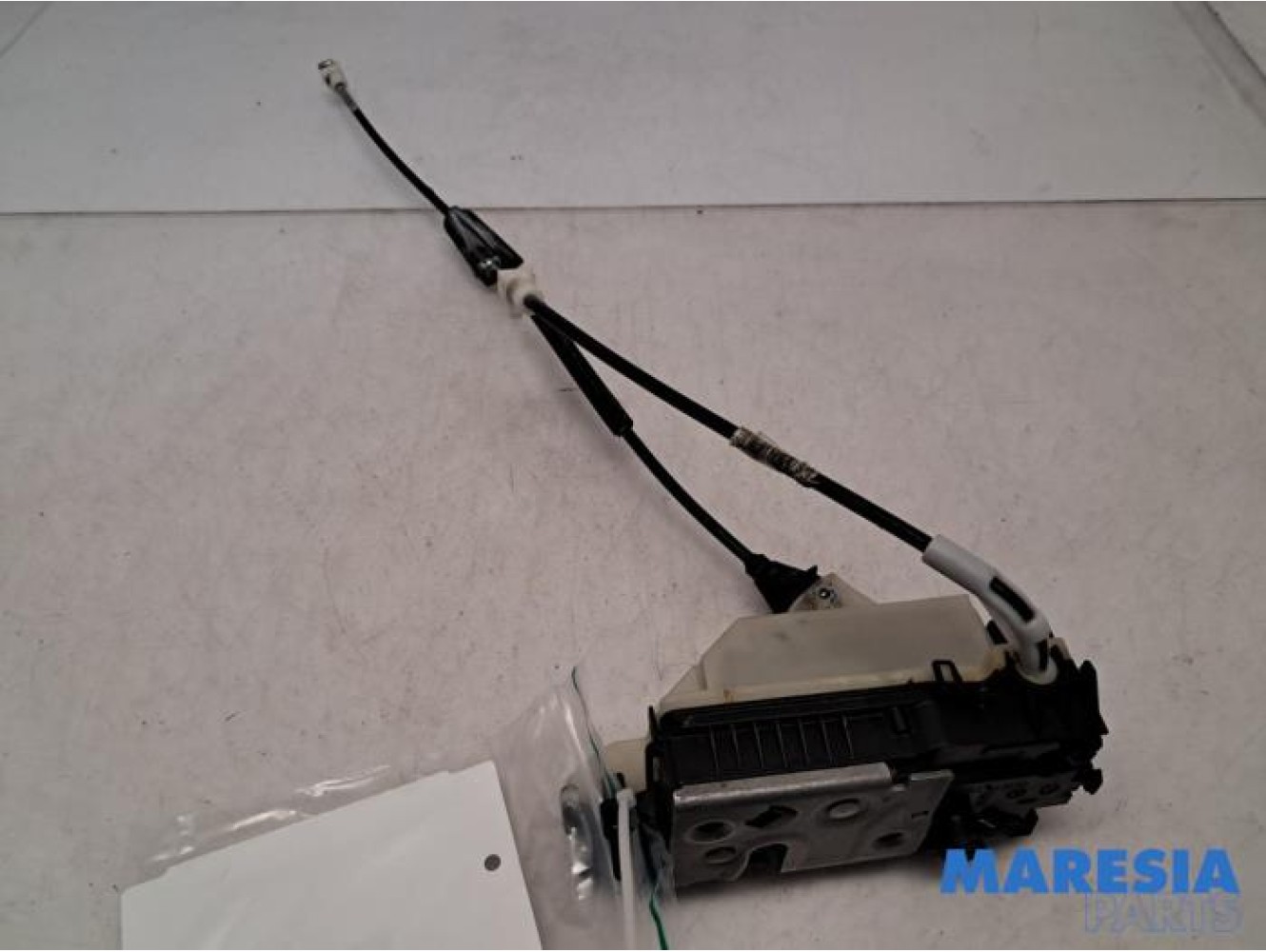 Peugeot - 208 - Rear door mechanism 4-door, right