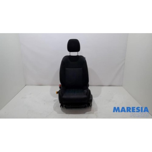 Citroen - C4 - Sitz links