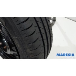 Citroen - C4 - Krikset + reservewiel
