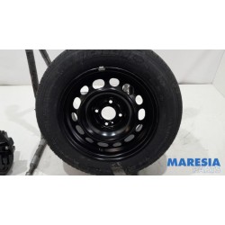 Citroen - C4 - Krikset + reservewiel
