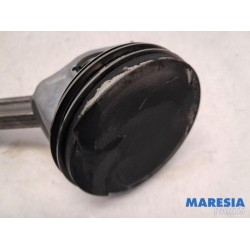 Renault - Clio - Connecting rod