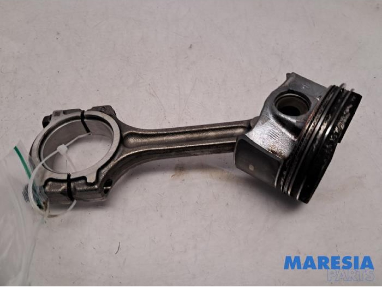 Renault - Clio - Connecting rod