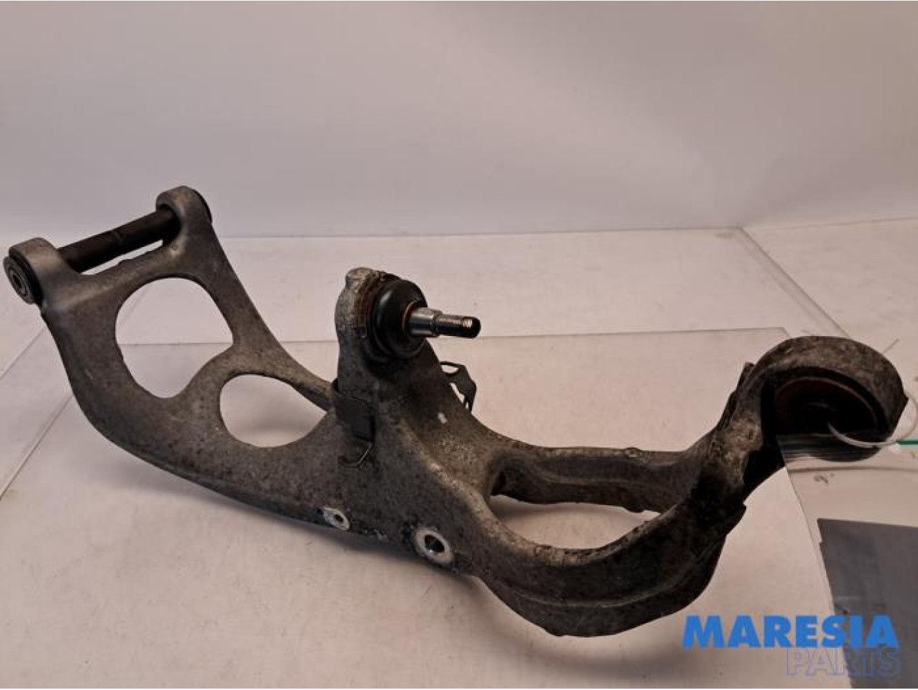 Citroen - C5 - Front wishbone, right