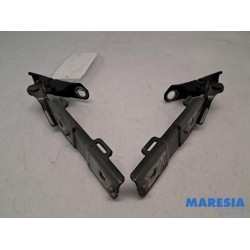 Citroen - C5 - Bonnet Hinge