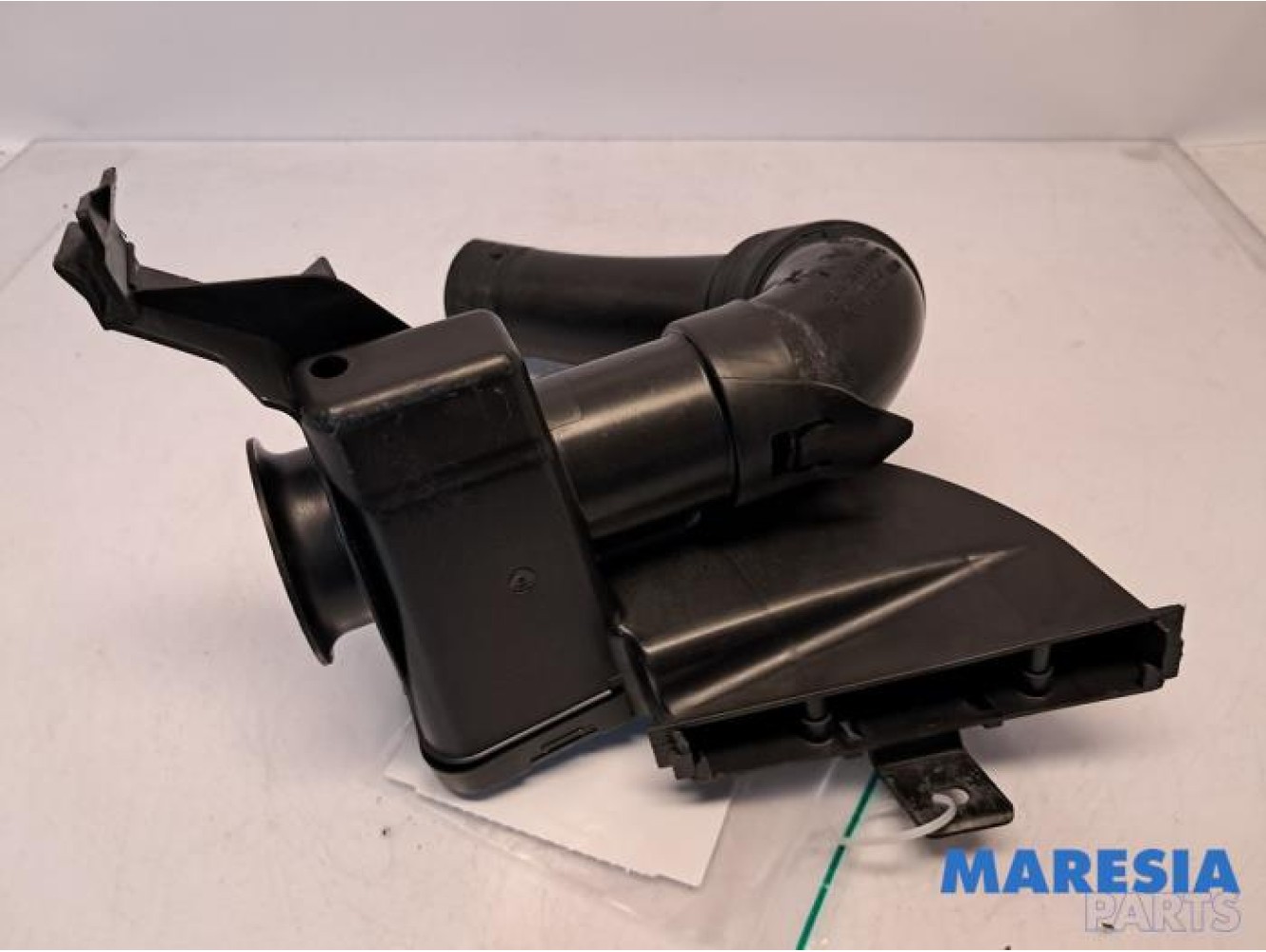 Citroen - C3 - Air funnel