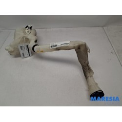 Citroen - C3 - Front windscreen washer reservoir