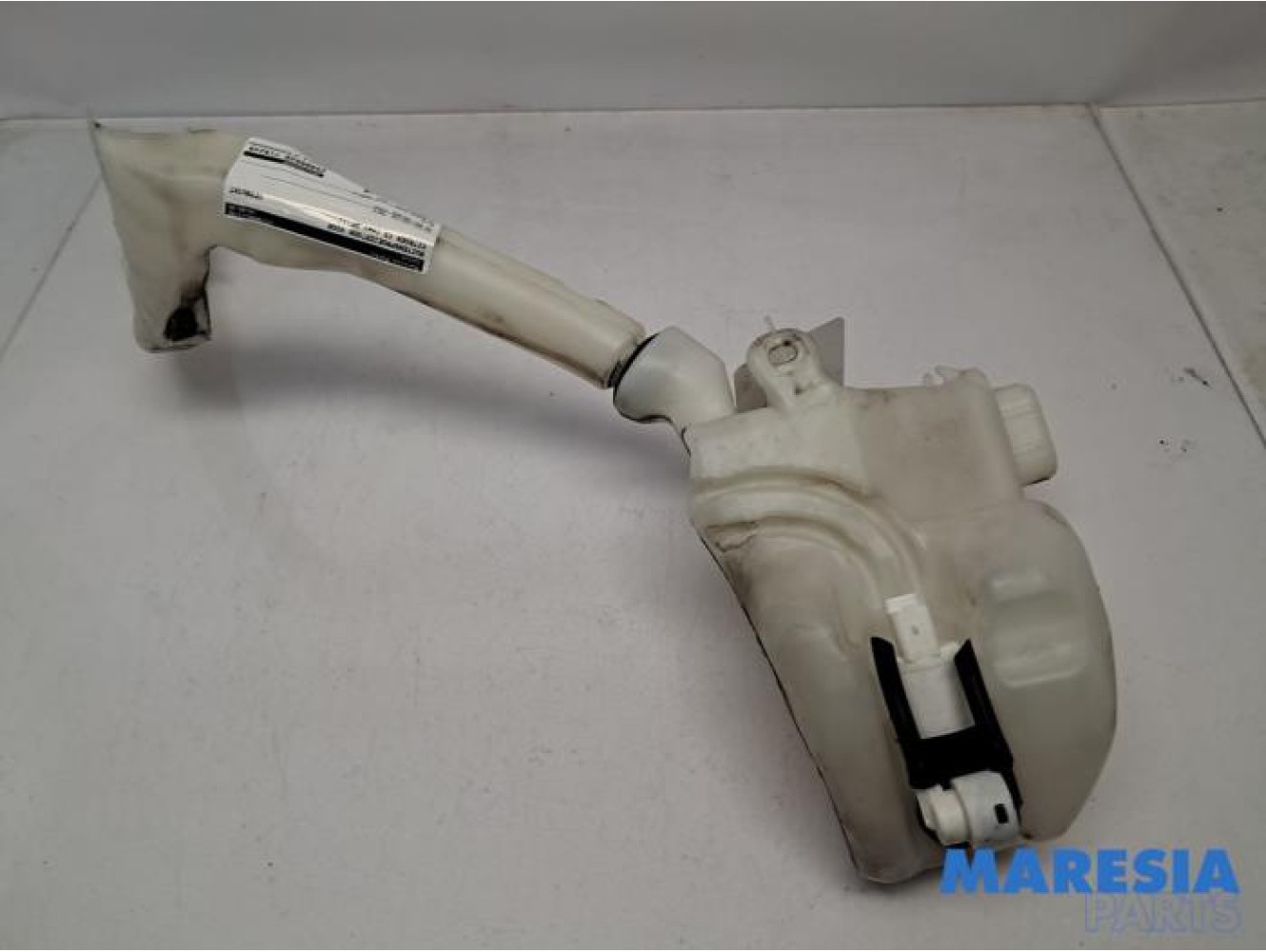 Citroen - C3 - Front windscreen washer reservoir