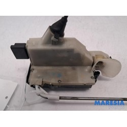 Citroen - C4 - Door lock mechanism 4-door, front left