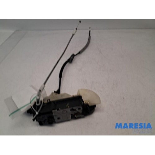 Citroen - C4 - Door lock mechanism 4-door, front left