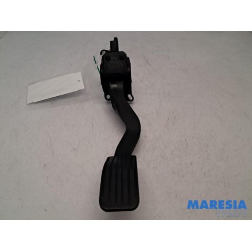 Citroen - C4 - Accelerator pedal