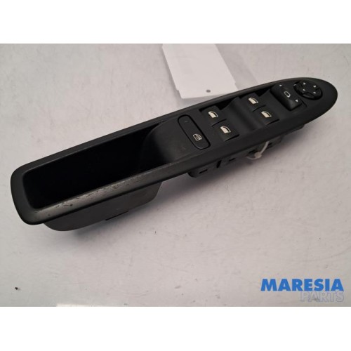 Citroen - C4 - Multi-functional window switch