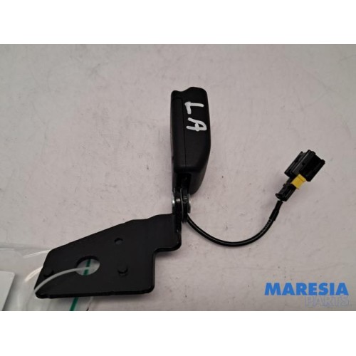 Citroen - C4 - Veiligheidsgordel Insteek links-achter