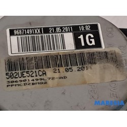 Citroen - C4 - Front seatbelt, left