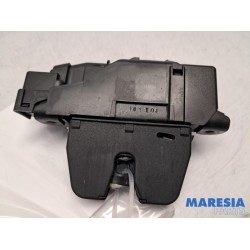 Citroen - C4 - Tailgate lock mechanism