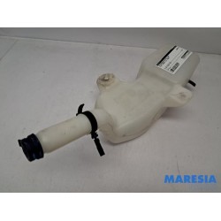 Fiat - Panda - Front windscreen washer reservoir