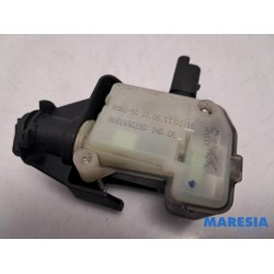 Citroen - C4 - Tank flap lock motor
