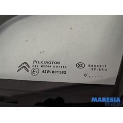 Citroen - C4 - Quarter light, front left