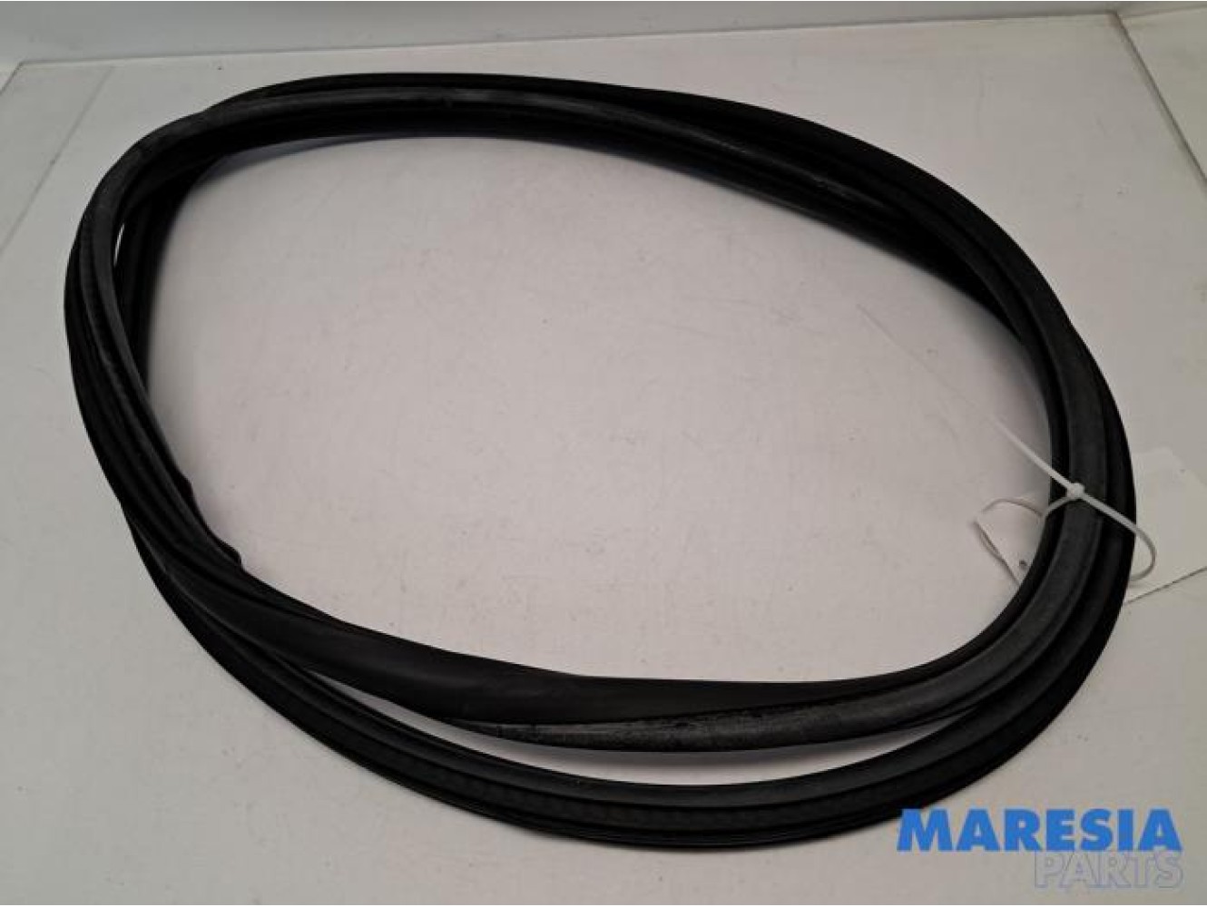 Citroen - C4 - Front door seal 4-door, right