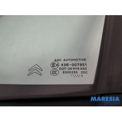 Citroen - C3 - Quarter light, front left