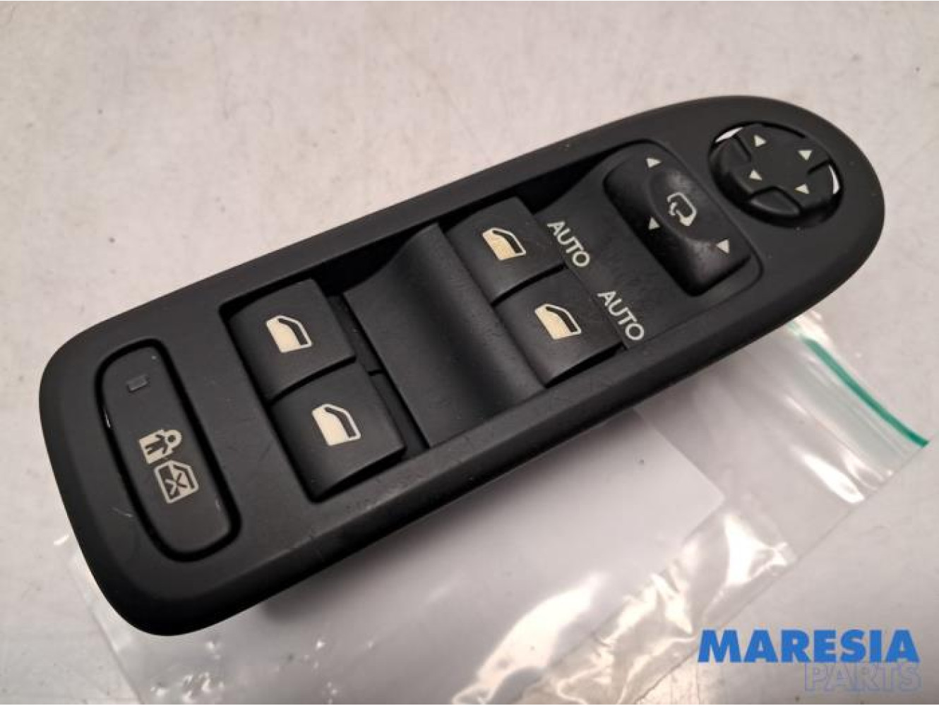 Citroen - C3 - Multi-functional window switch