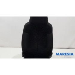 Peugeot - 107 - Sitz links