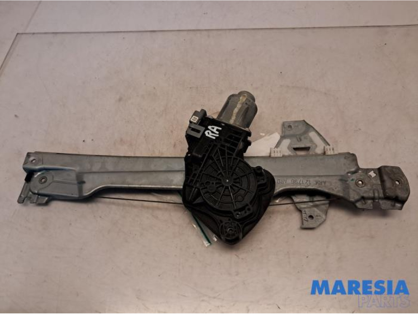 Citroen - C4 - Rear door window mechanism 4-door, right