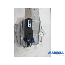 Citroen - C4 Picasso - Heater housing