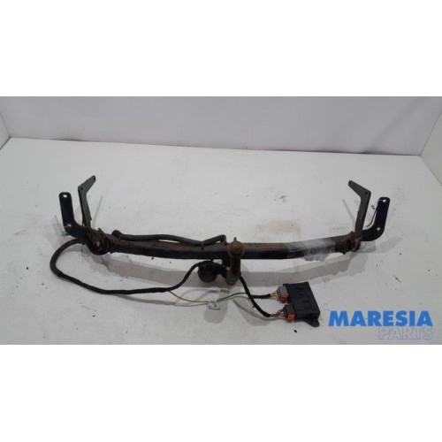 Citroen - C4 Picasso - Towbar