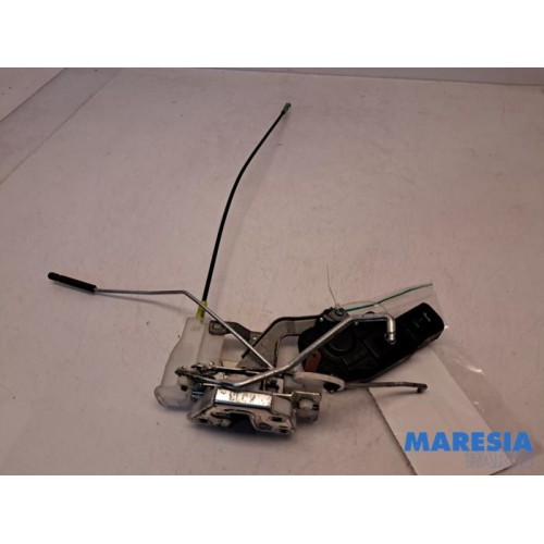 Peugeot - 107 - Front door lock mechanism 4-door, right