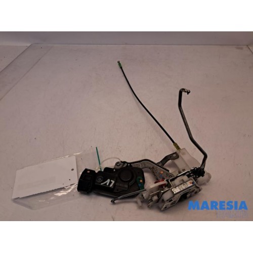 Peugeot - 107 - Door lock mechanism 4-door, front left