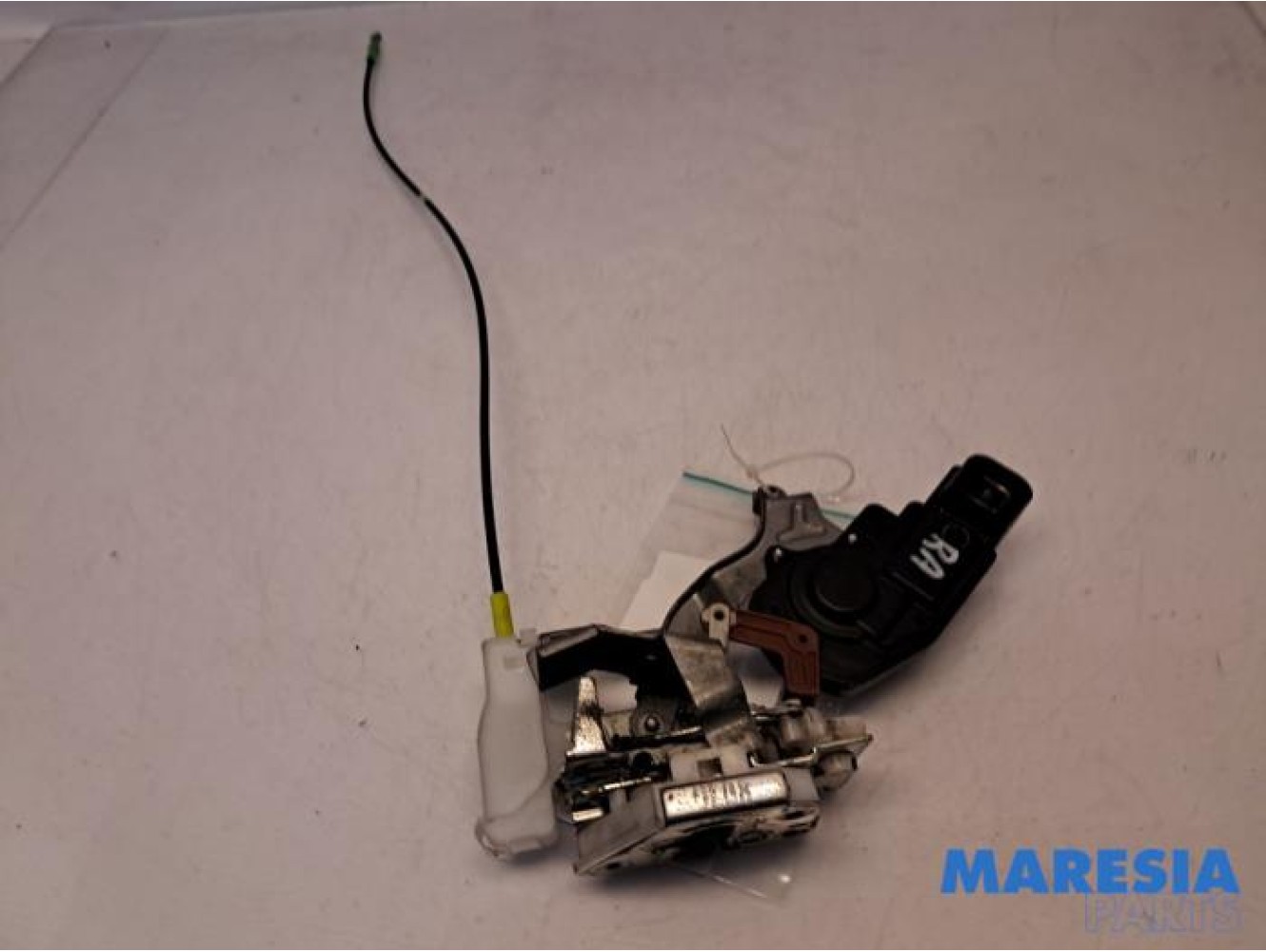 Peugeot - 107 - Türschlossmechanik 4-türig rechts hinten
