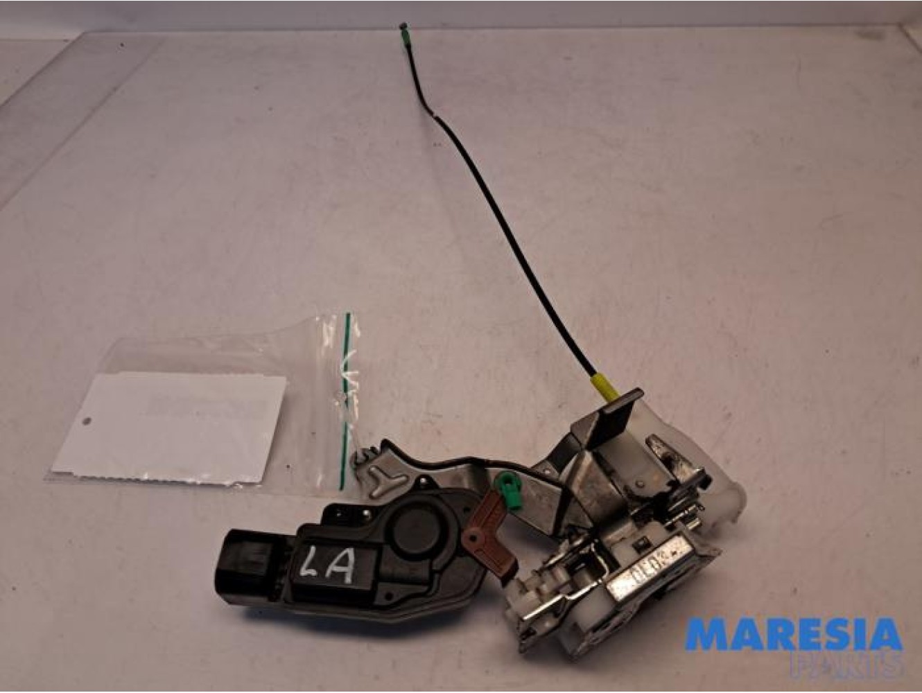 Peugeot - 107 - Rear door lock mechanism 4-door, left