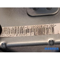 Peugeot - 107 - Airbag rechts (Dashboard)