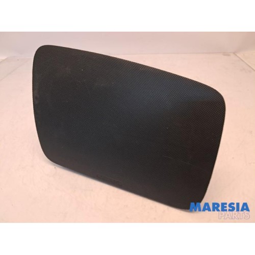 Peugeot - 107 - Right airbag (dashboard)