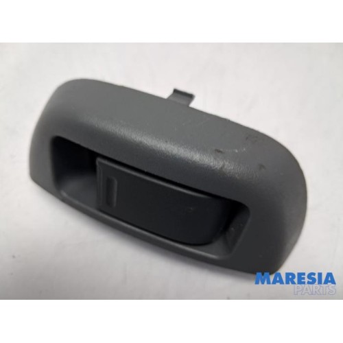 Peugeot - 107 - Electric window switch