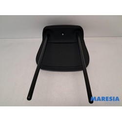 Citroen - C4 Picasso - Headrest