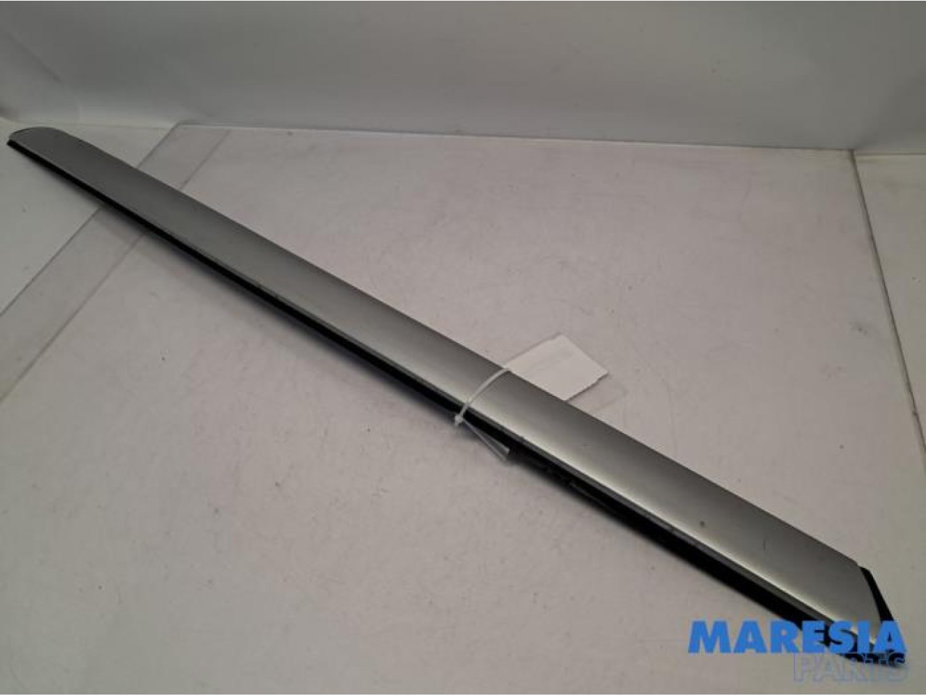 Citroen - C4 Picasso - Frontscreen frame