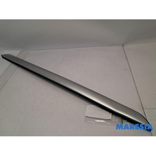 Citroen - C4 Picasso - Decorative strip