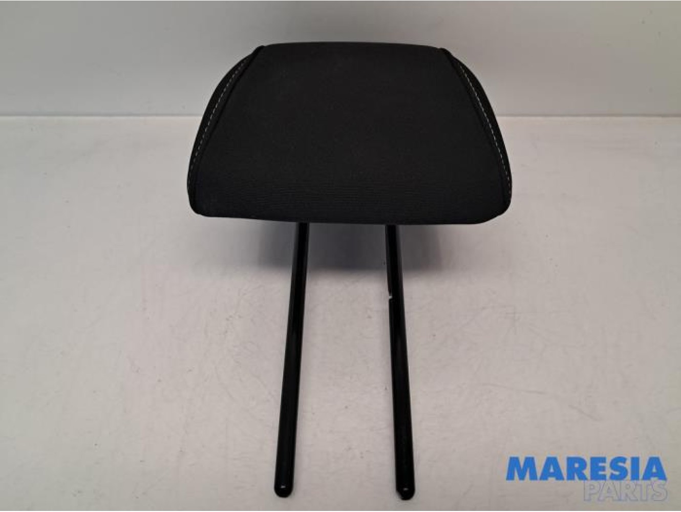 Citroen - C3 - Headrest