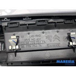Citroen - C4 Picasso - Dashboard vent