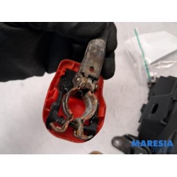 Citroen - C4 Picasso - Fuse box