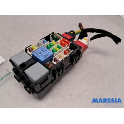 Citroen - C4 Picasso - Fuse box