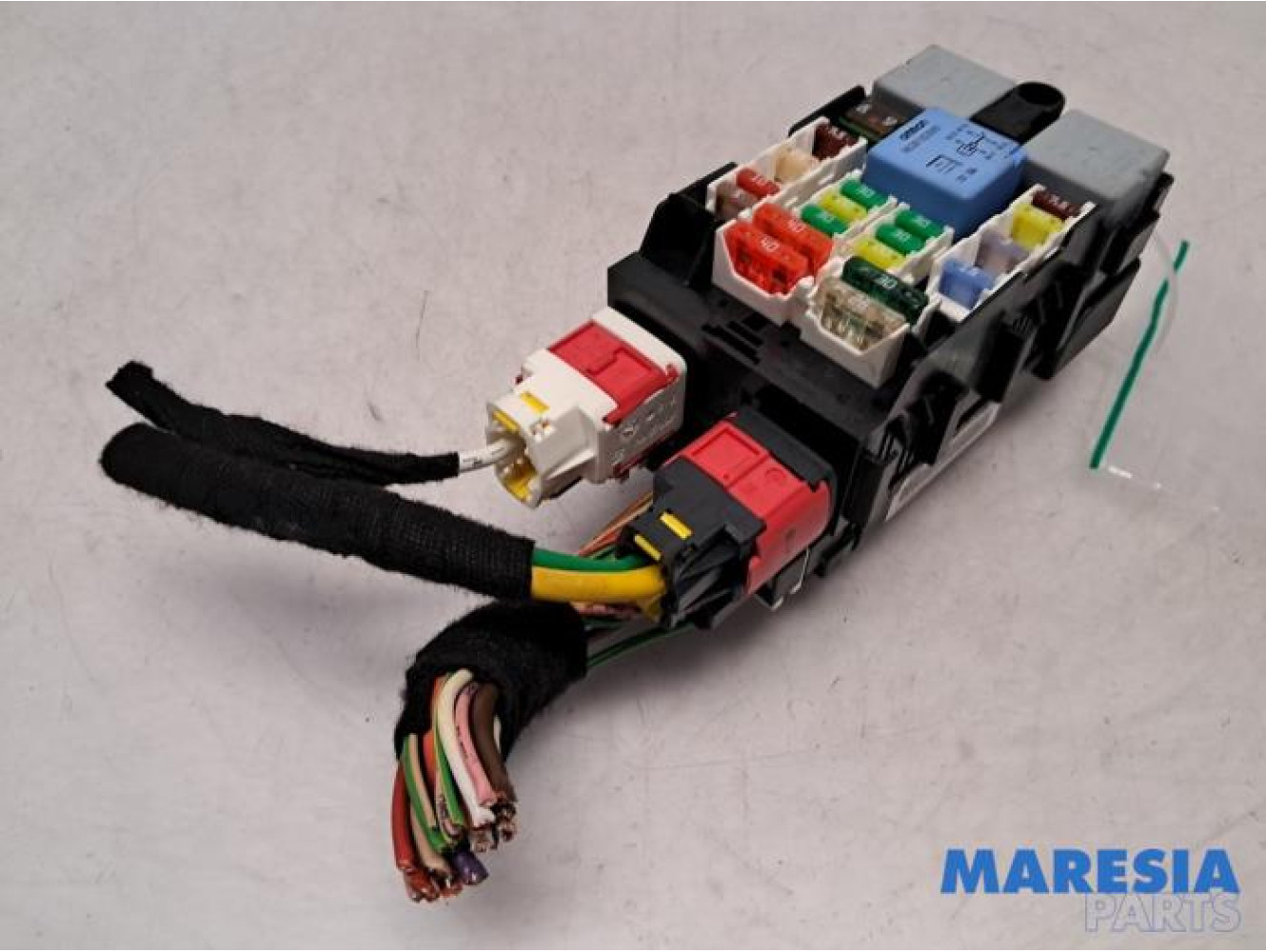 Citroen - C4 Picasso - Fuse box