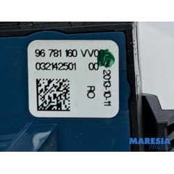 Citroen - C4 Picasso - Parking brake switch