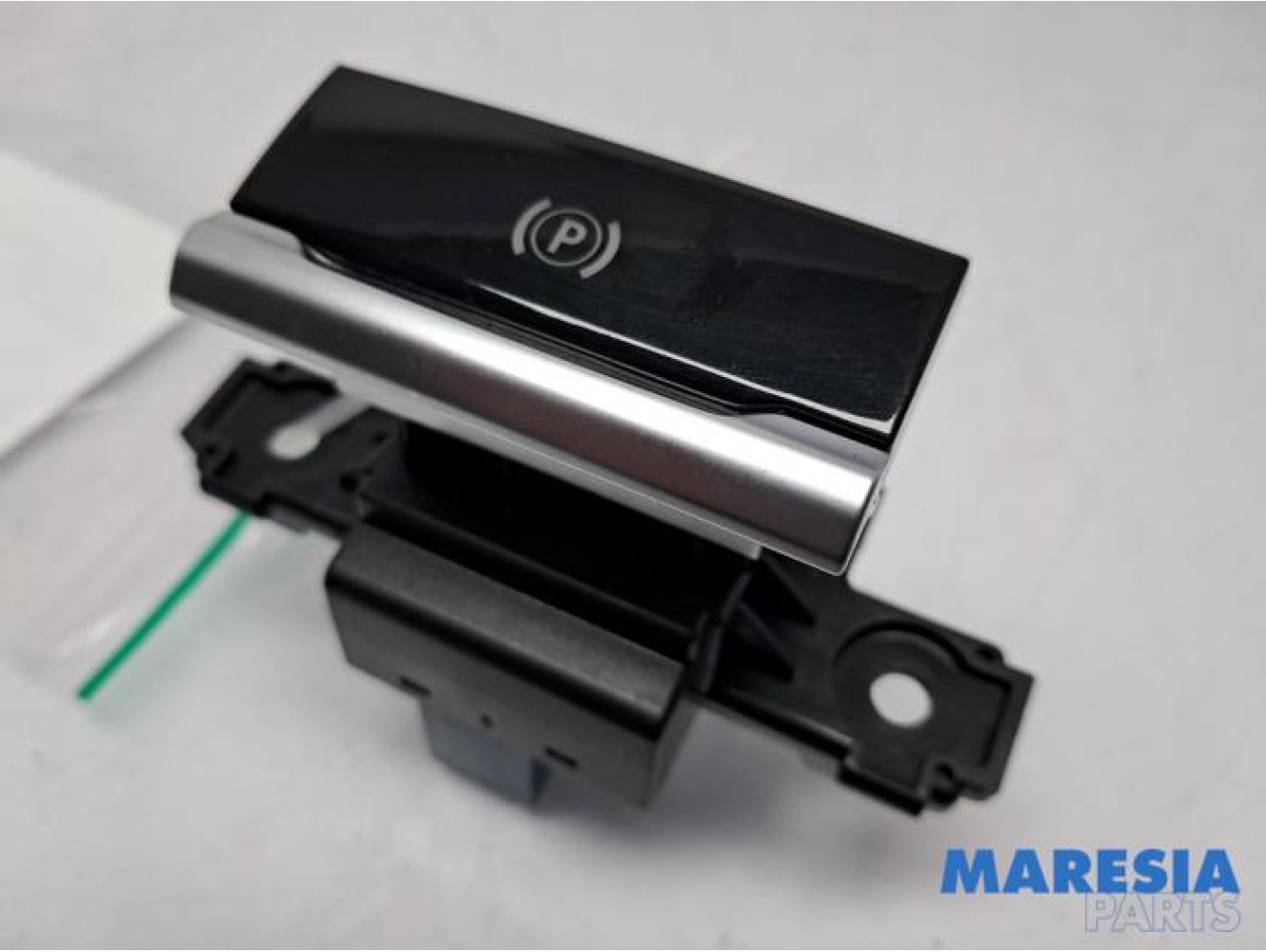 Citroen - C4 Picasso - Parking brake switch