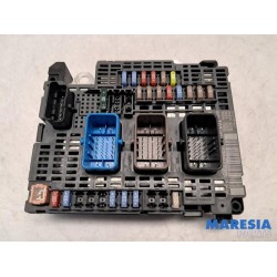 Citroen - C4 Picasso - Fuse box