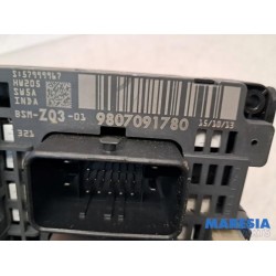 Citroen - C4 Picasso - Fuse box