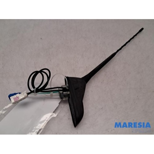 Citroen - C4 Picasso - Antenne